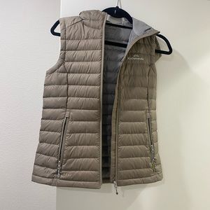 Kathmandu 550 Vest with hood